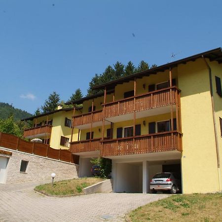Residence Ai Tovi Bezzecca Buitenkant foto