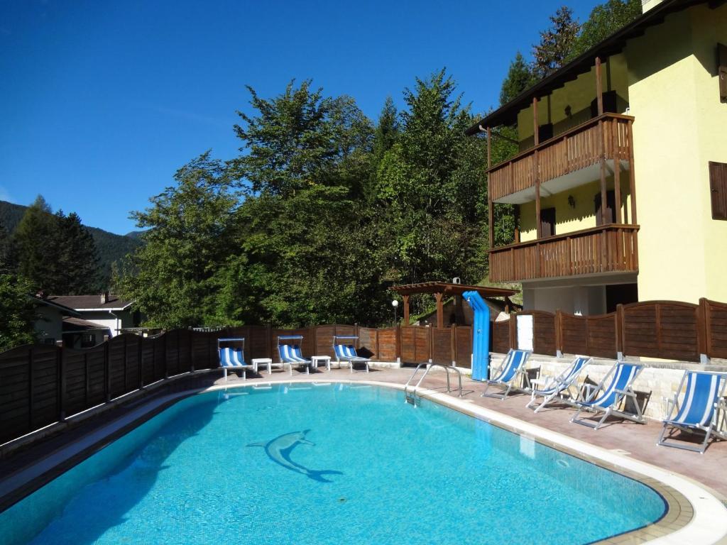 Residence Ai Tovi Bezzecca Buitenkant foto